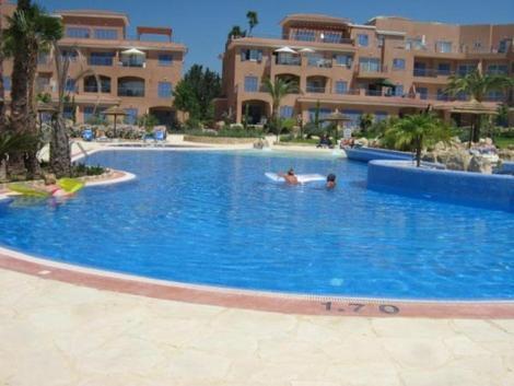Comfortable 2 Bedroom Apartment In Popular Limnaria Gardens Πάφος Εξωτερικό φωτογραφία