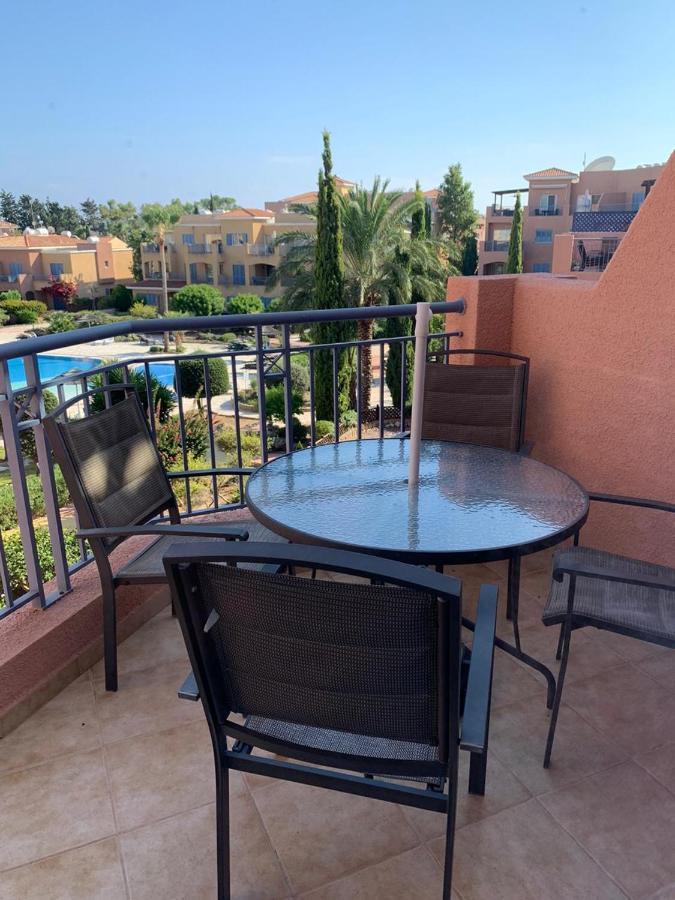Comfortable 2 Bedroom Apartment In Popular Limnaria Gardens Πάφος Εξωτερικό φωτογραφία